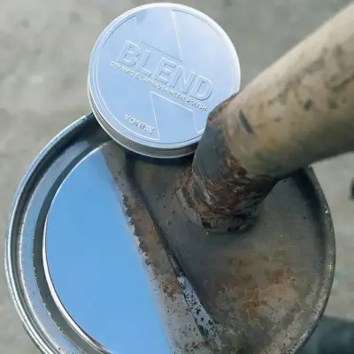 BLEND METAL POLISH en uso