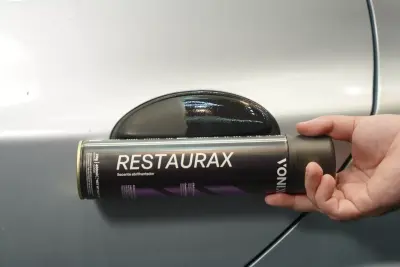 RESTAURAX EN AEROSOL en uso